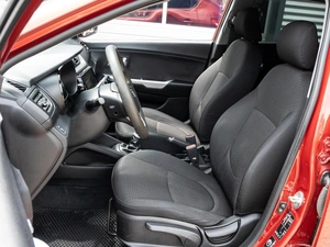 Хетчбэк Kia Rio 2012 года, 695000 рублей, Краснодар