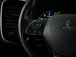 Внедорожник Mitsubishi Outlander 2018 года, 2035055 рублей, Москва