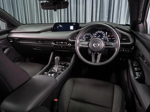 Хетчбэк Mazda 3 2021 года, 1849000 рублей, Тюмень