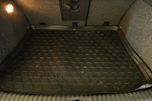 Внедорожник Volkswagen Tiguan 2013 года, 1719000 рублей, Омск