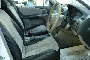 Седан Mazda Familia 2002 года, 289000 рублей, Омск