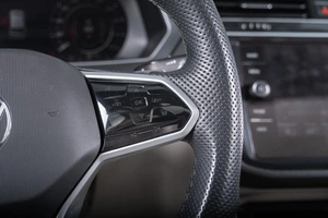 Внедорожник Volkswagen Tiguan 2018 года, 3159000 рублей, Томск