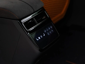 Лифтбек Zeekr 001 2023 года, 4549999 рублей, Москва