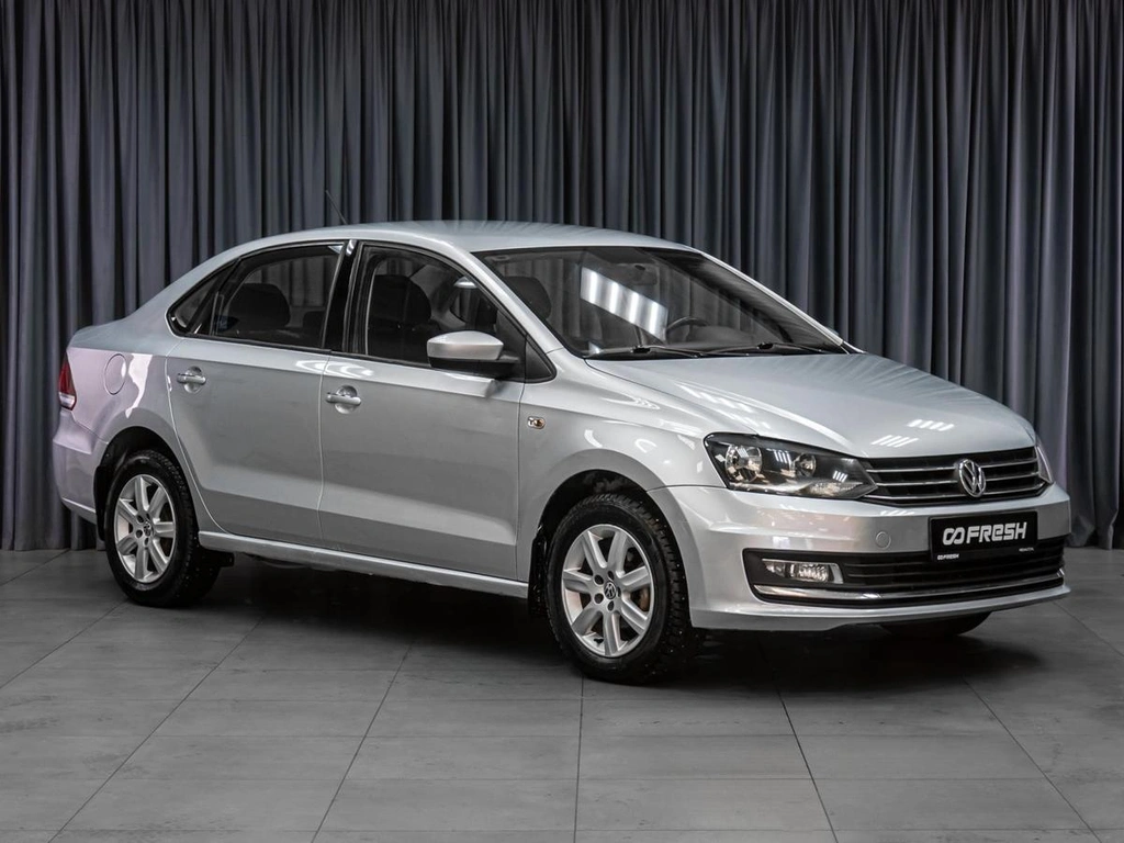 Седан Volkswagen Polo 2015 года, 899000 рублей, Тюмень