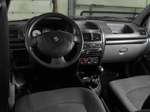 Седан Renault Symbol 2006 года, 322000 рублей, Воронеж