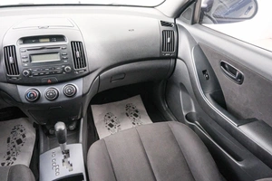 Седан Hyundai Elantra 2009 года, 849000 рублей, Красноярск