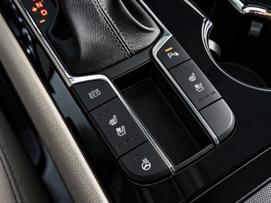 Минивэн Kia Carnival 2019 года, 3129000 рублей, Тюмень