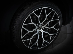 Седан Volkswagen Jetta 2012 года, 979000 рублей, Волгоград