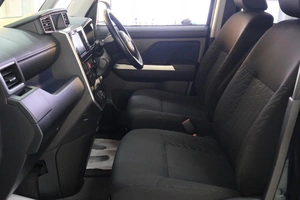 Минивэн Toyota Roomy 2017 года, 999000 рублей, Омск