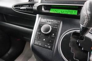 Минивэн Toyota Wish 2009 года, 1409000 рублей, Красноярск