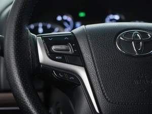 Внедорожник Toyota Land Cruiser Prado 2018 года, 4827055 рублей, Москва