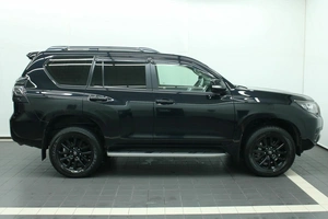 Внедорожник Toyota Land Cruiser Prado 2022 года, 6656000 рублей, Красноярск