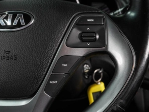 Седан Kia Rio 2016 года, 1049000 рублей, Воронеж