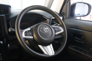 Минивэн Toyota Roomy 2017 года, 1099000 рублей, Омск
