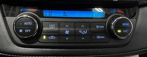Внедорожник Toyota RAV4 2016 года, 2460000 рублей, Красноярск