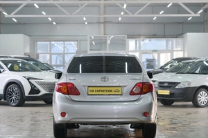 Седан Toyota Corolla 2008 года, 849000 рублей, Омск