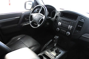Внедорожник Mitsubishi Pajero 2011 года, 2780000 рублей, Красноярск
