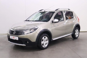 Хэтчбек Renault Sandero 2013 года, 800000 рублей, Брянск