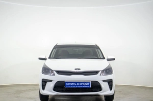 Седан Kia Rio 2018 года, 1129000 рублей, Оренбург