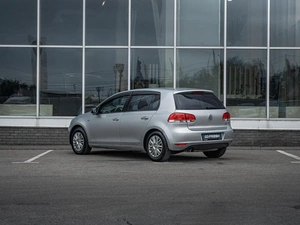 Хетчбэк Volkswagen Golf 2012 года, 899000 рублей, Нижний Новгород