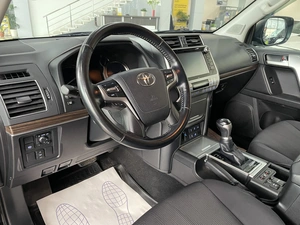 Внедорожник Toyota Land Cruiser Prado 2018 года, 5597000 рублей, Солонцы