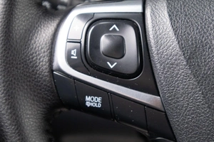 Седан Toyota Camry 2017 года, 1919000 рублей, Оренбург