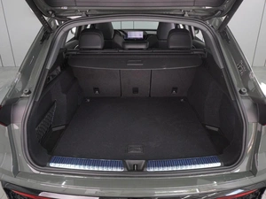 Внедорожник Audi Q5L 2025 года, 6359000 рублей, Воронеж
