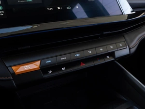 Лифтбек Changan UNI-V 2024 года, 2410000 рублей, Волгоград