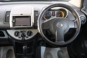 Хетчбэк Nissan Note 2006 года, 649000 рублей, Омск
