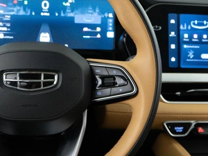 Внедорожник Geely Monjaro 2023 года, 3449999 рублей, Москва