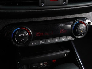 Седан Kia Cerato 2019 года, 2049000 рублей, Воронеж