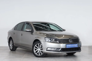 Седан Volkswagen Passat 2012 года, 1059000 рублей, Новосибирск