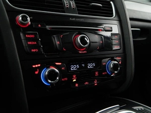 Седан Audi A4 2012 года, 1949999 рублей, Москва