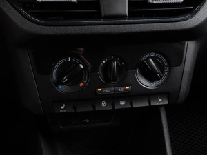 Лифтбек Volkswagen Polo 2021 года, 1477000 рублей, Тюмень