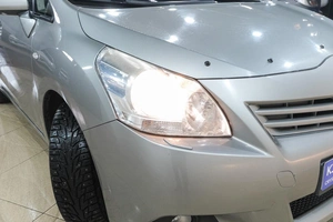 Минивэн Toyota Verso 2012 года, 1299000 рублей, Новокузнецк