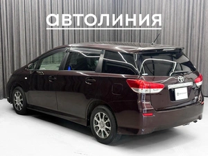 Минивэн Toyota Wish 2010 года, 1250000 рублей, Красноярск