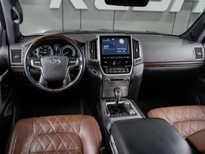 Внедорожник Toyota Land Cruiser 2017 года, 7099000 рублей, Тюмень