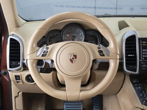 Внедорожник Porsche Cayenne S 2011 года, 2230000 рублей, Омск