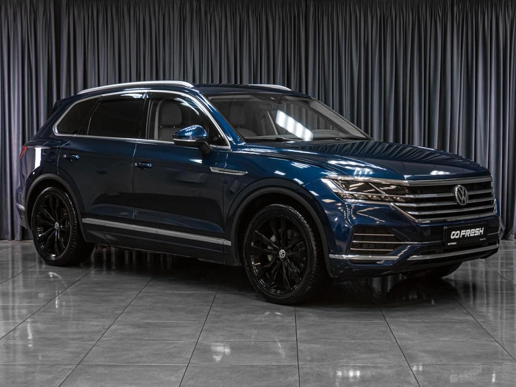 Внедорожник Volkswagen Touareg 2019 года, 5999000 рублей, Тюмень