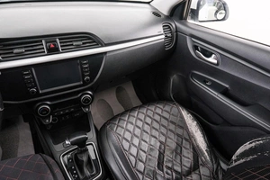 Седан Kia Rio 2019 года, 1049000 рублей, Красноярск