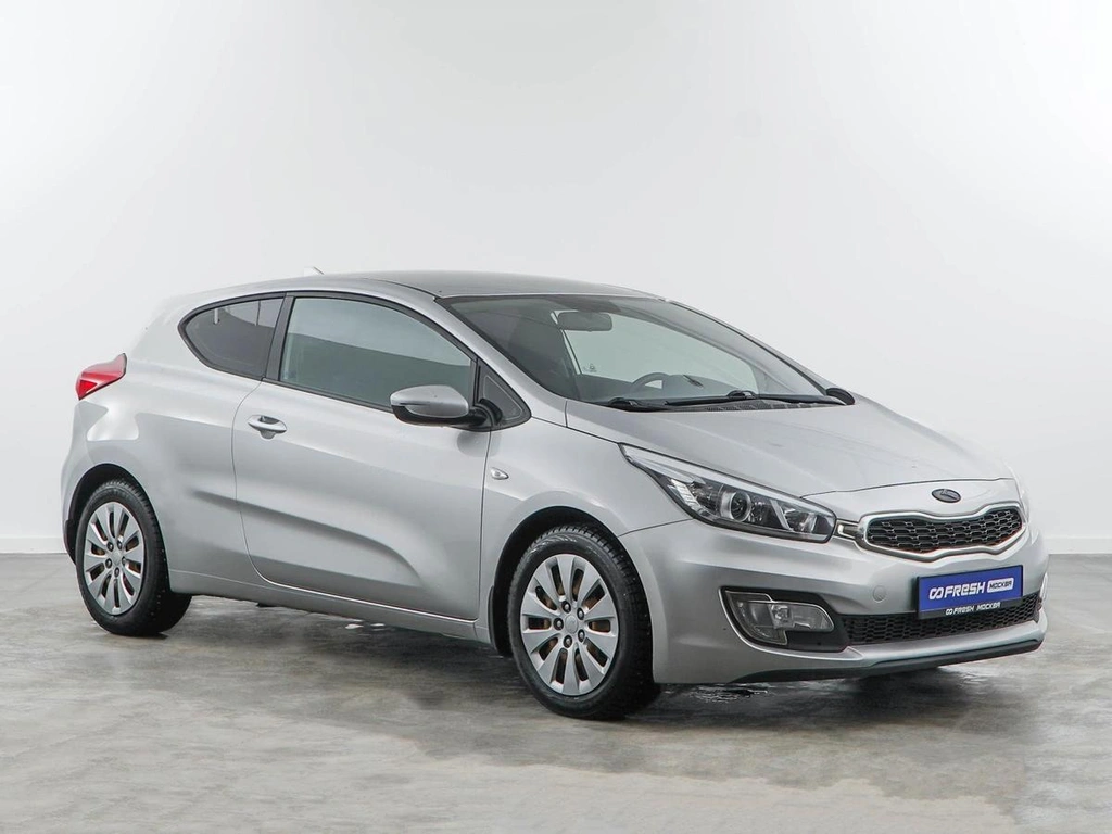 Хетчбэк Kia Ceed 2014 года, 1247077 рублей, Москва