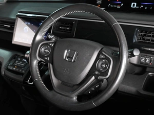 Минивэн Honda Stepwgn Spada 2019 года, 2379000 рублей, Ростов-на-Дону