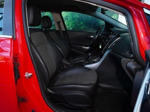 Хетчбэк Opel Astra 2011 года, 668000 рублей, Тверь