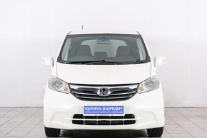 Минивэн Honda Freed 2012 года, 999000 рублей, Красноярск