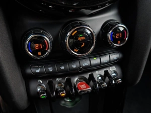 Хетчбэк MINI Cooper S 2019 года, 2756000 рублей, Краснодар