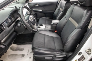 Седан Toyota Camry 2012 года, 1549000 рублей, Барнаул