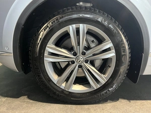 Внедорожник Volkswagen Touareg 2020 года, 4750000 рублей, Абакан