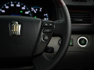 Седан Toyota Crown 2008 года, 1573055 рублей, Москва