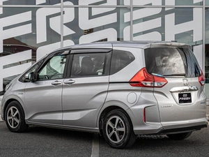 Минивэн Honda Freed+ 2017 года, 1490000 рублей, Краснодар