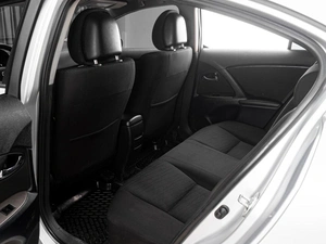 Седан Toyota Avensis 2009 года, 919000 рублей, Тюмень